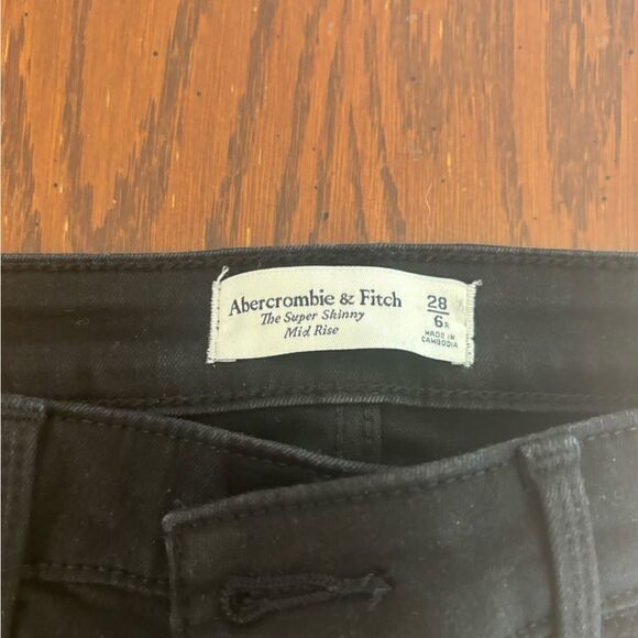 Abercrombie black the super skinny mid rise jeans size 6R 63% cotton - Picture 4 of 9